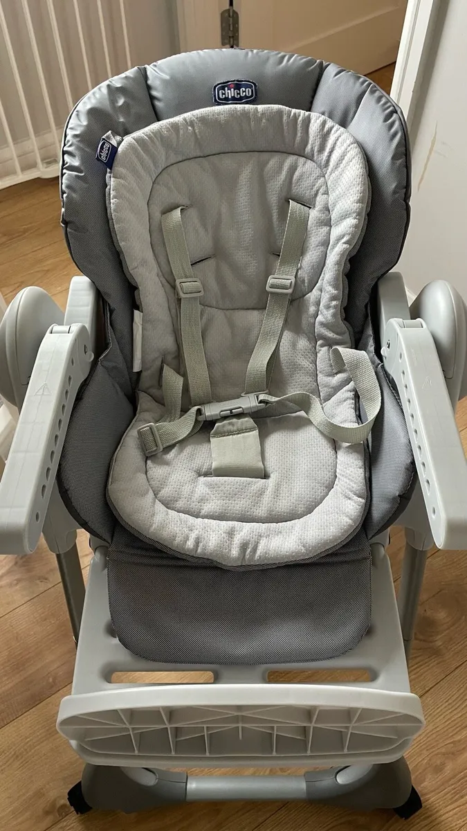 Chicco high chair - Image 4