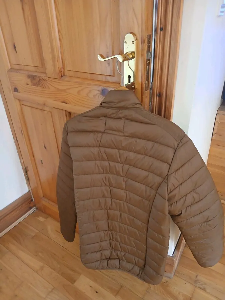 Mens jacket small new can deliver only 35 - Image 2