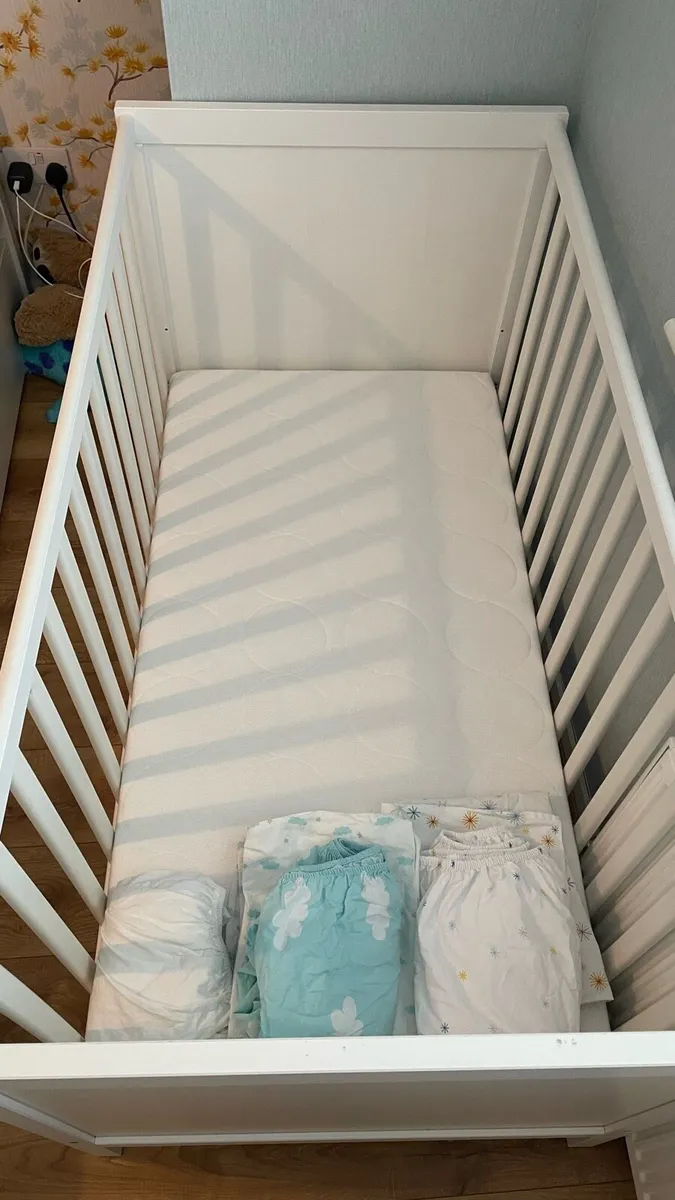 IKEA baby cot and mattress - Image 4