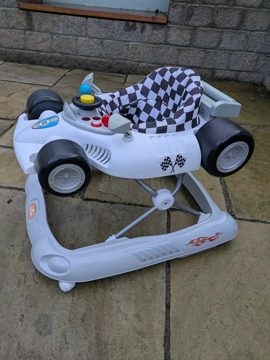 Baby walker - Image 1