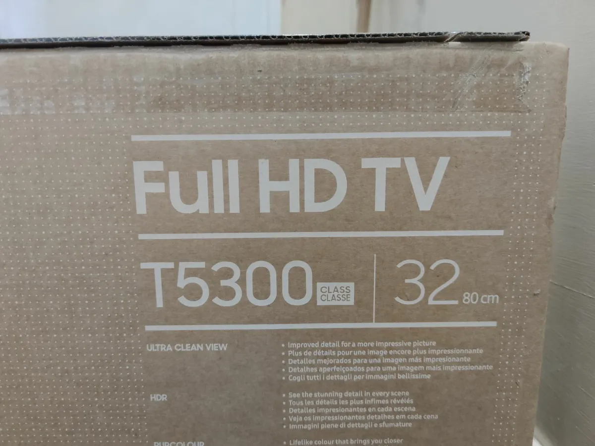 Samsung Full HD TV 32" Model T5300 - Image 3
