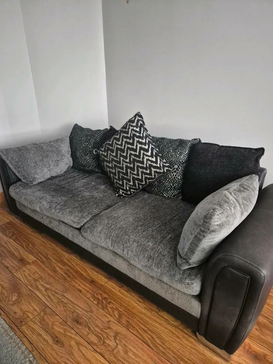 DFS Ollie Couch Set ( 4 seater and 2 seater) - Image 3