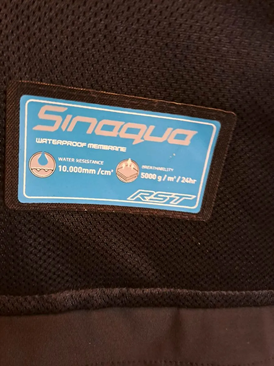 Motorcycle helmet, Motorcycle jacket - Image 4