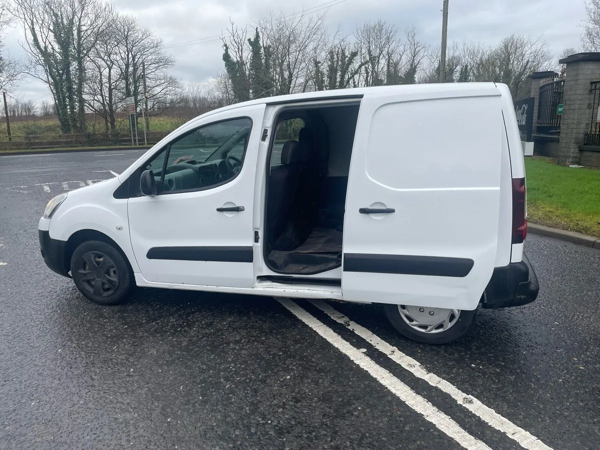 2014 Citroen Berlingo DOE expires 09.26 - Image 2