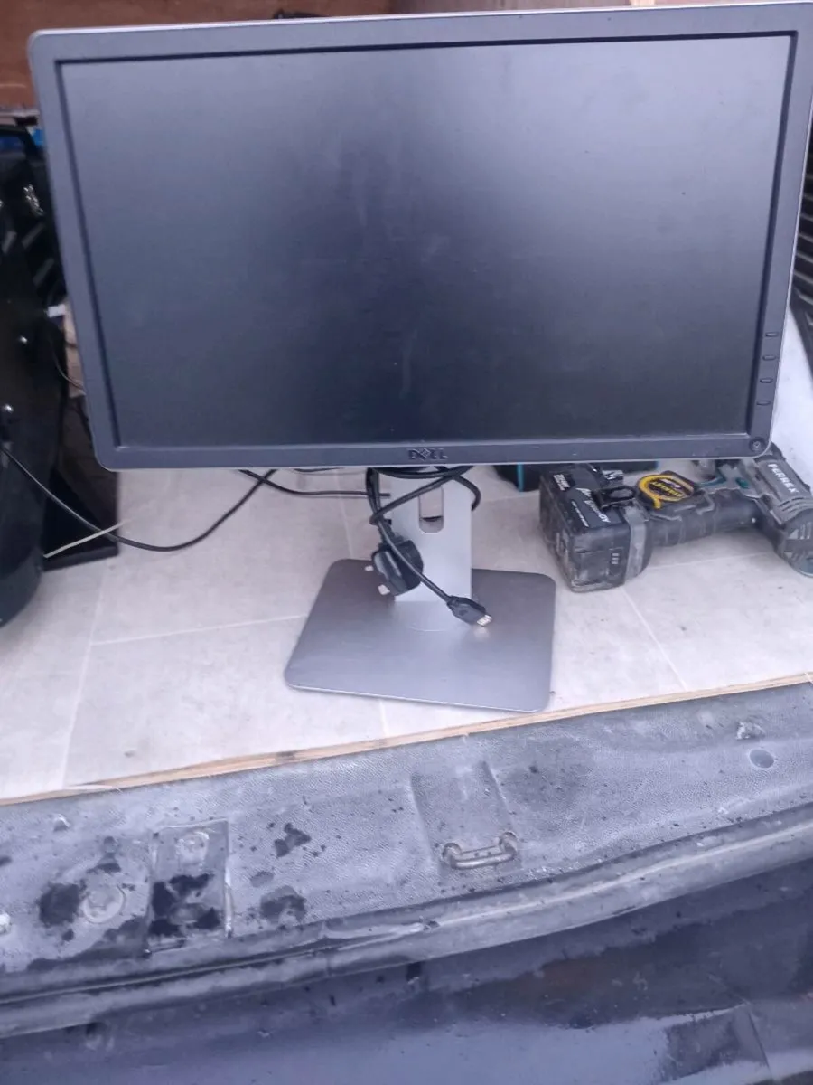 Used electronics - Image 1