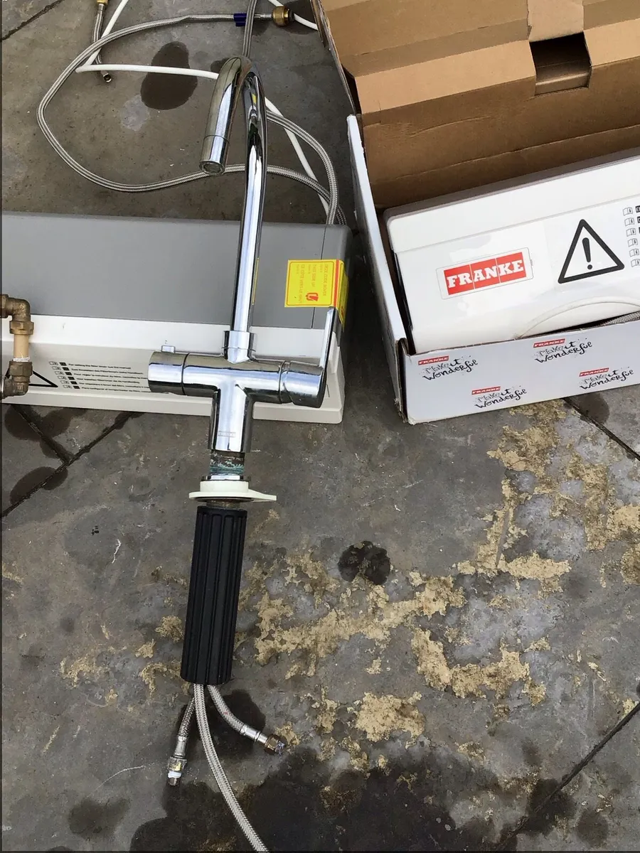 Boiling water tap. - Image 4