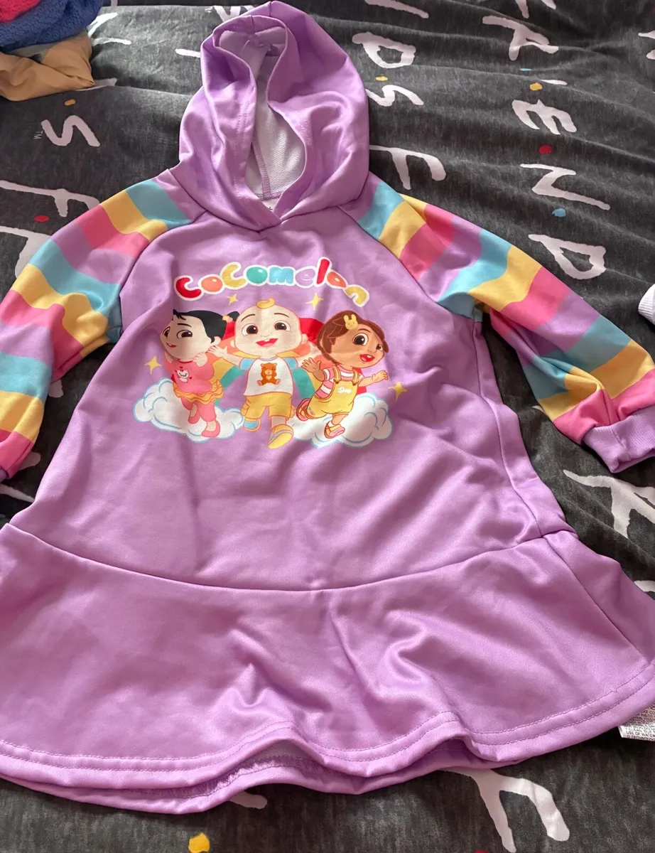 Cocomelon long sleeved top with hood size 4 years