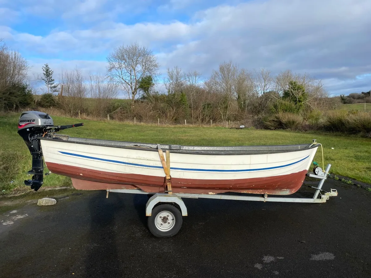Boat , trailer , engine - Image 1