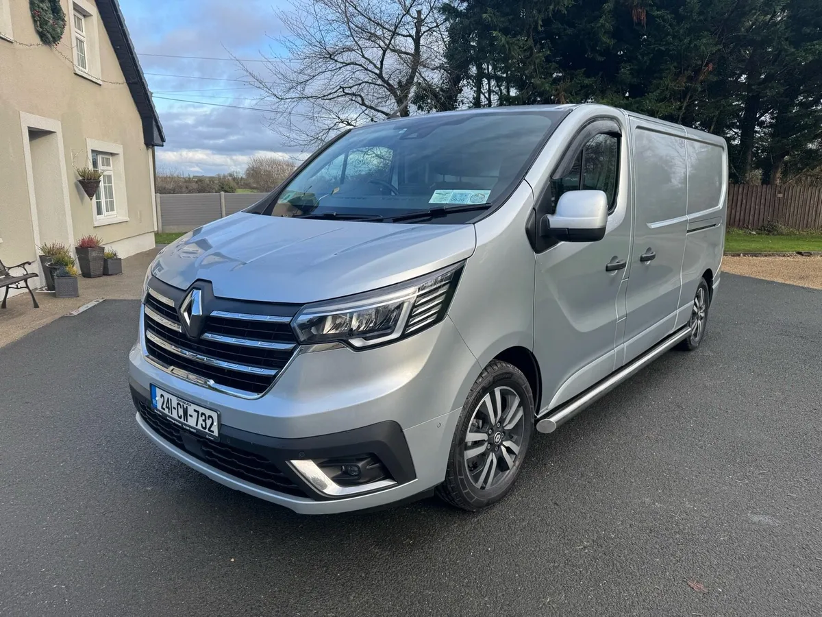 Renault Trafic Auto 170bhp Mint - Image 2