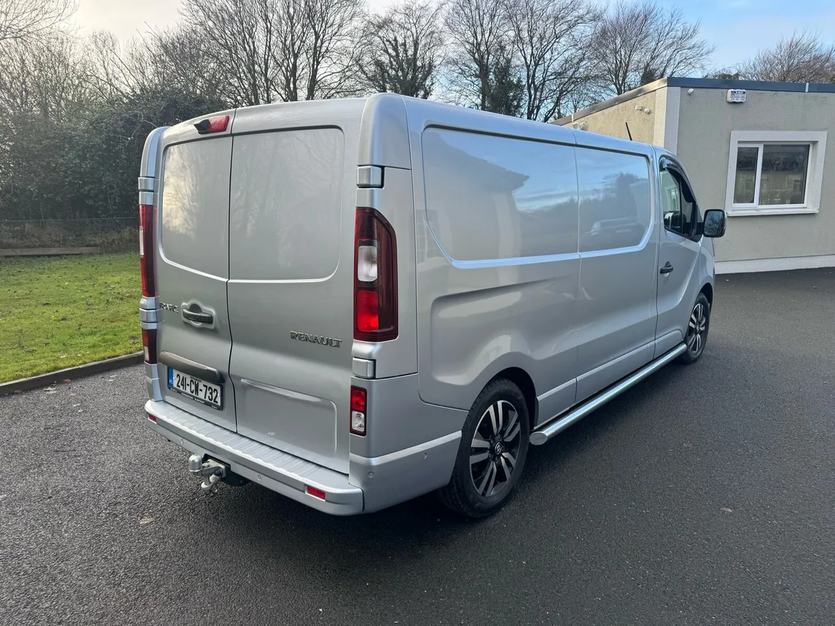 Renault Trafic Auto 170bhp Mint - Image 4