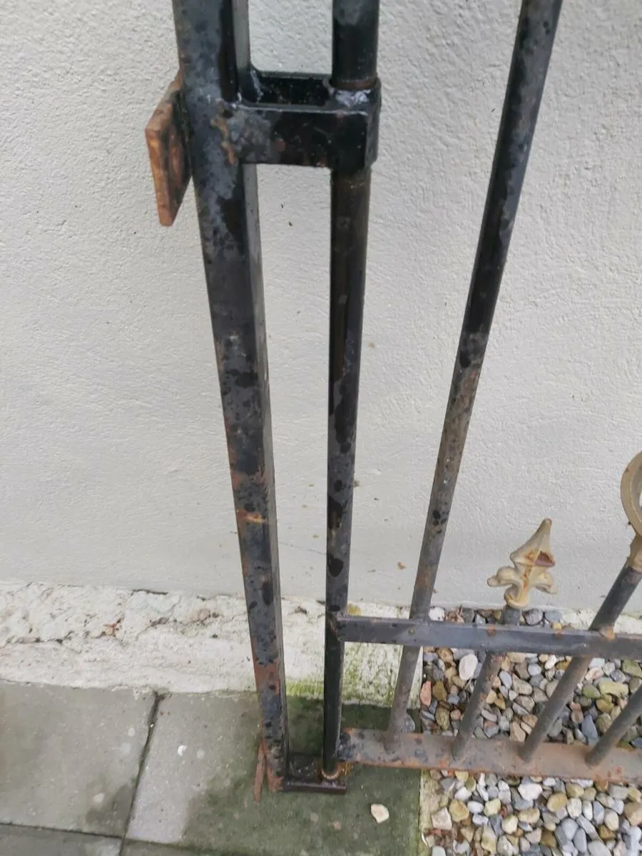 Driveway garden gates - Image 3