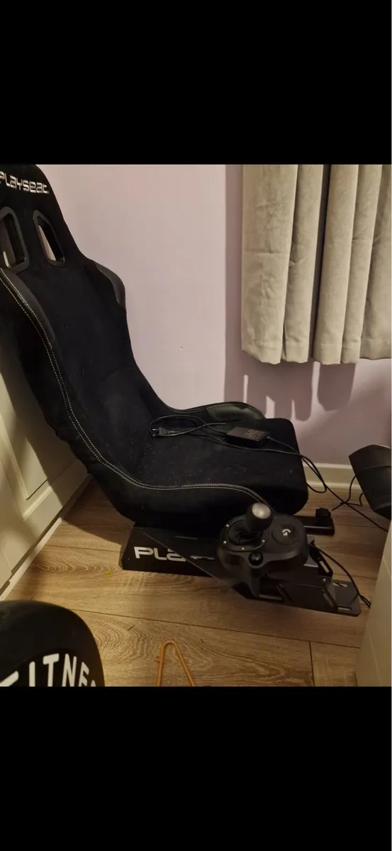 Gaming chair with wheel,pedals and gears - Image 2