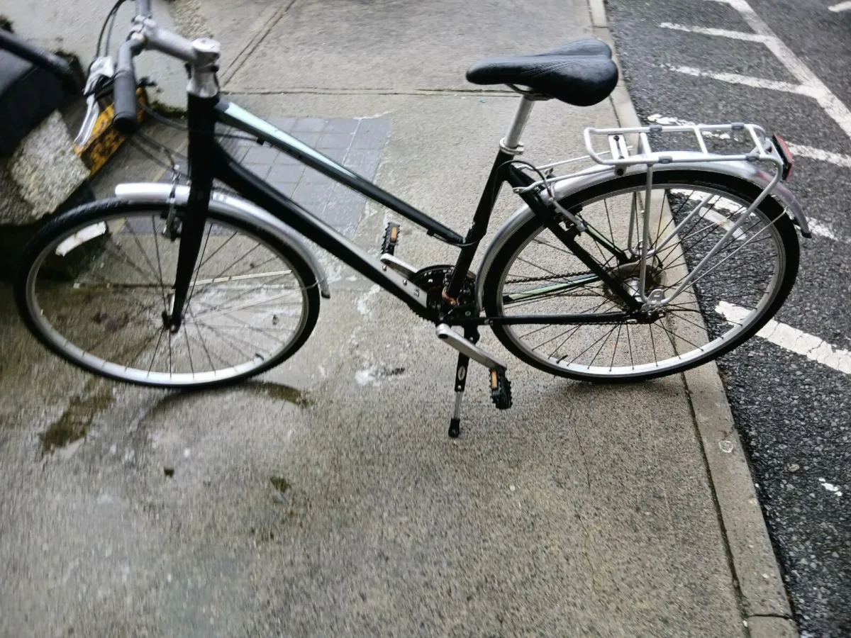 LADYS BIKE - Image 1