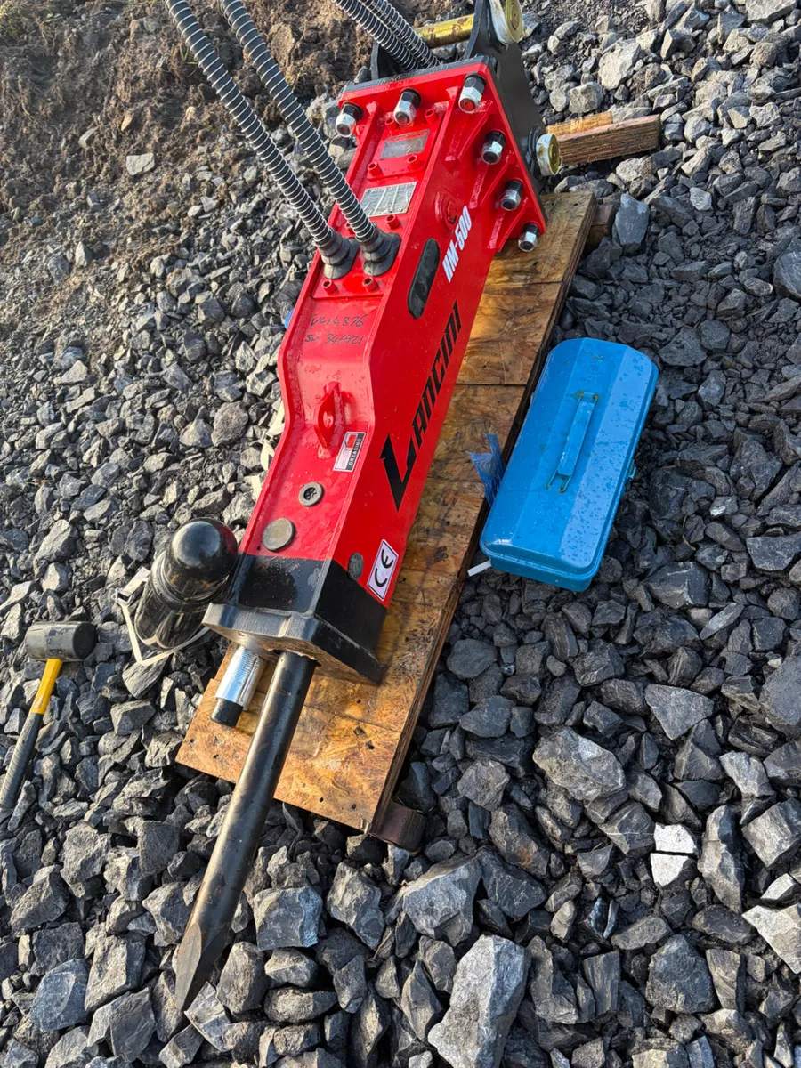 Unused Lancini rock breaker suit 3-6tonne - Image 1