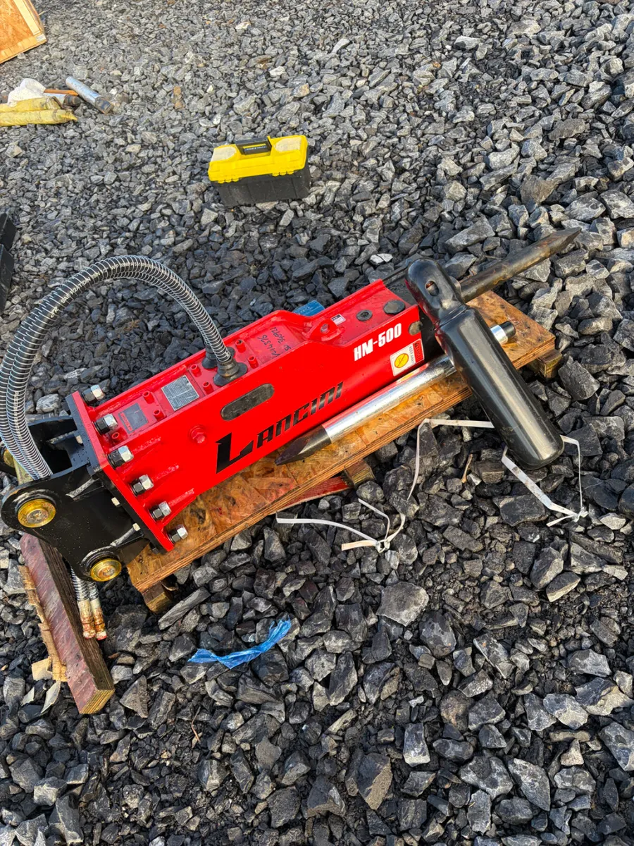 Unused Lancini rock breaker suit 3-6tonne - Image 2