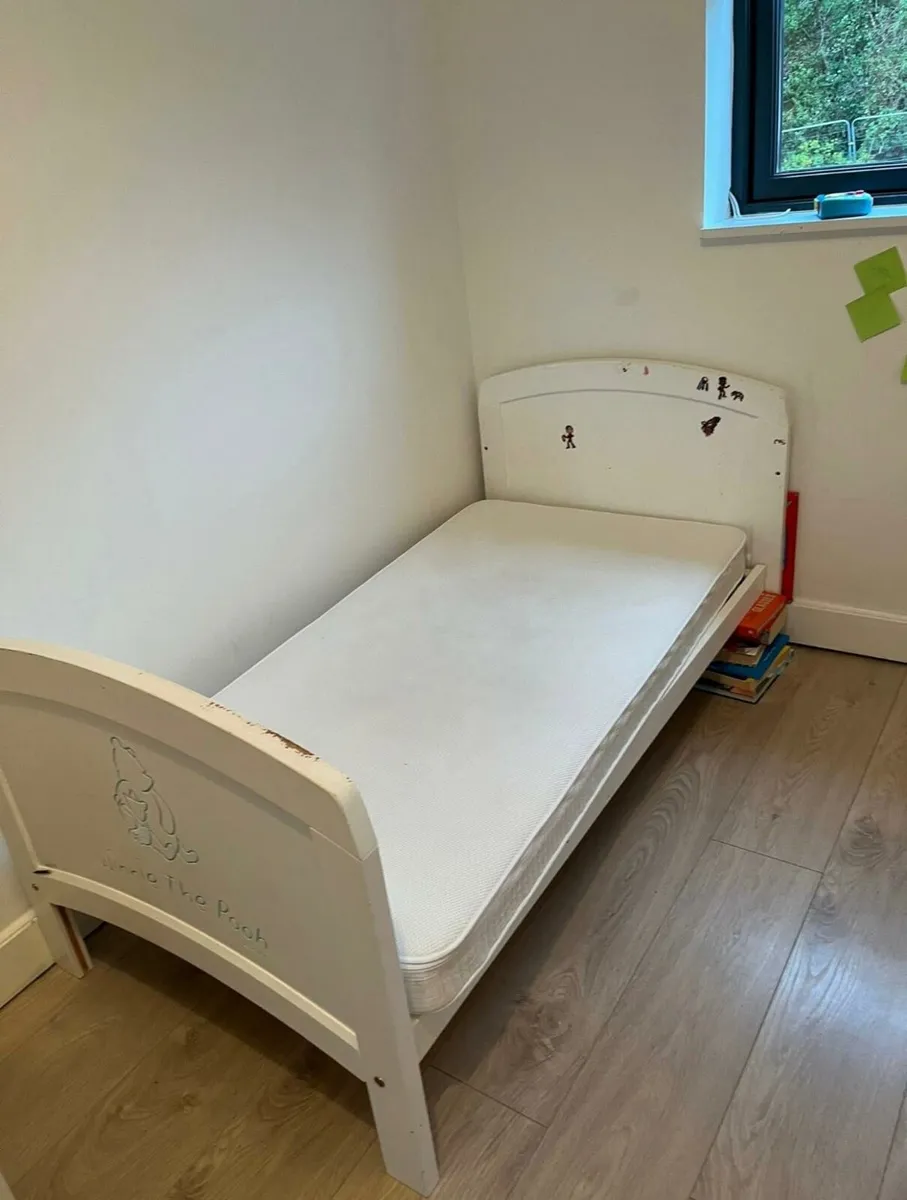 Cot bed free - Image 2
