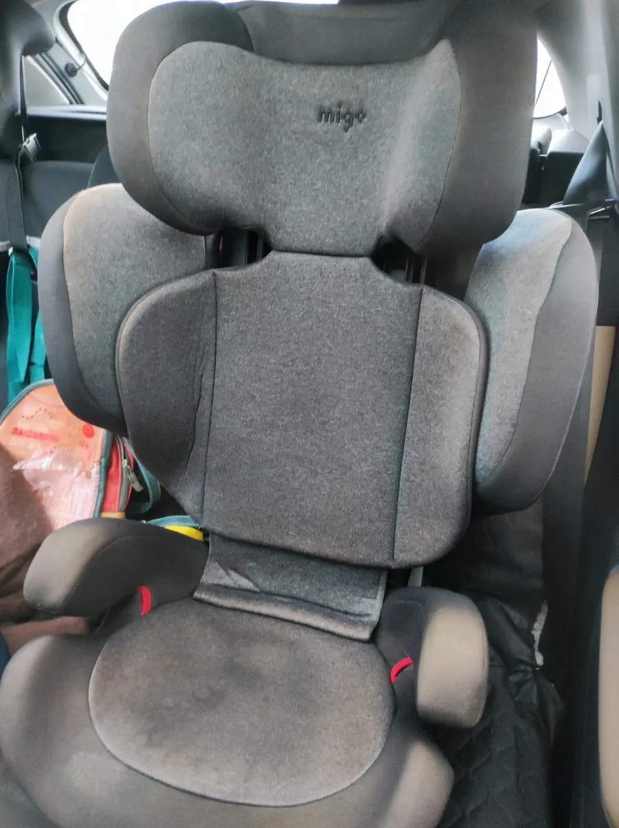 Car Seat - Image 4