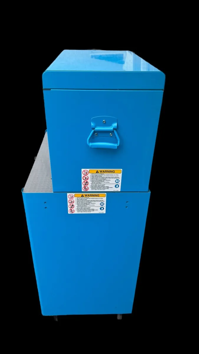 Snap on top and bottom tool chest - Image 4