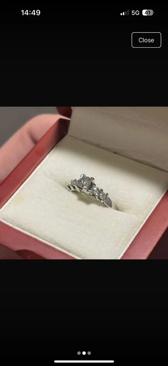 Engagement ring - Image 2