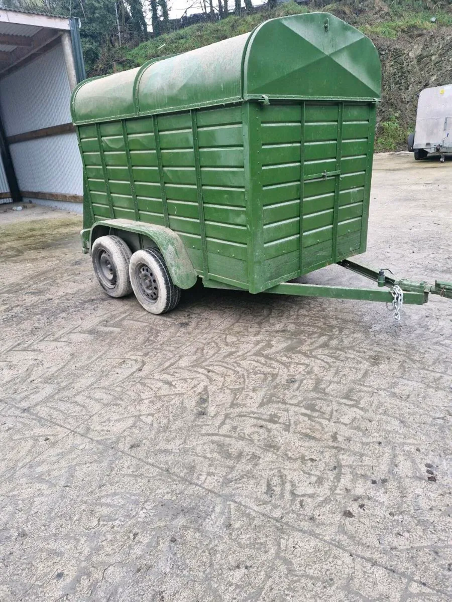 Cattle trailer - Image 1