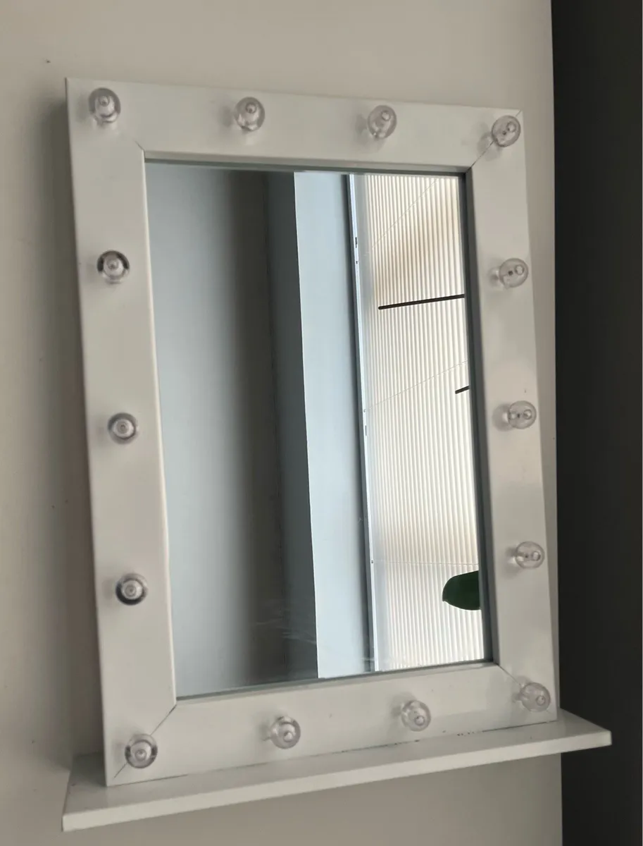 Free Vanity mirror