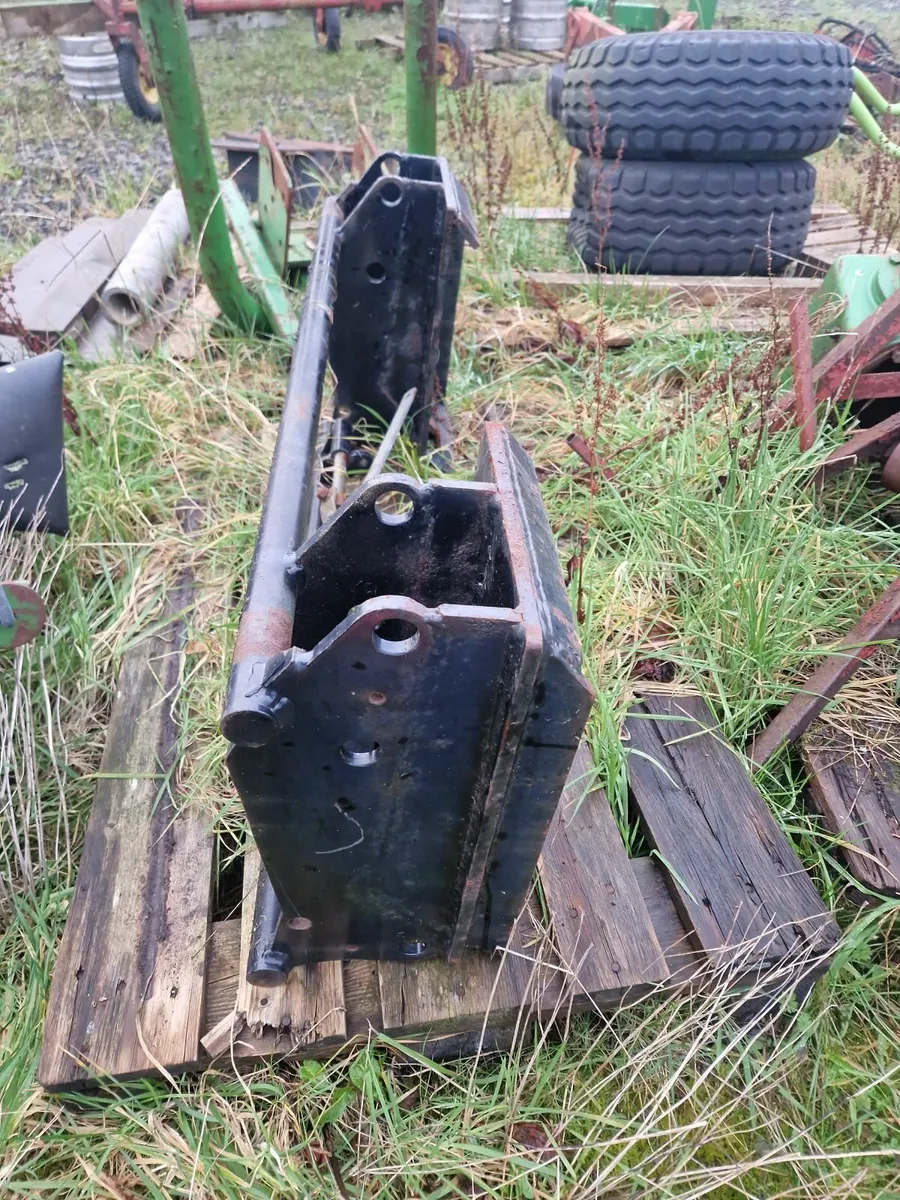 Skidsteer euro adapter - Image 1