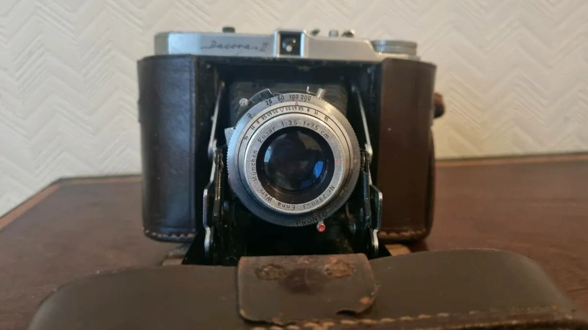 Dacora Vintage Camera - Image 1