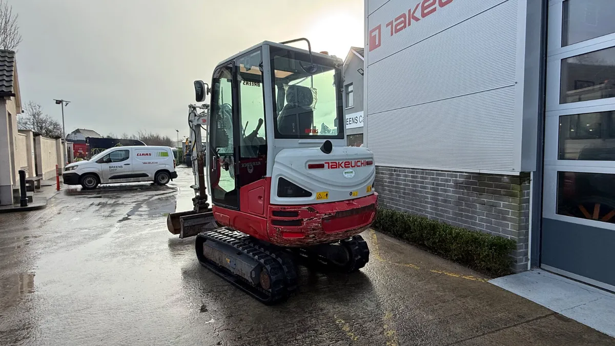 Takeuchi TB230 Mini Digger - Image 4