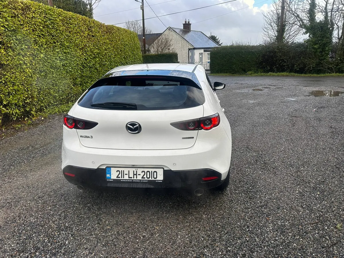 Mazda 3 - Image 2