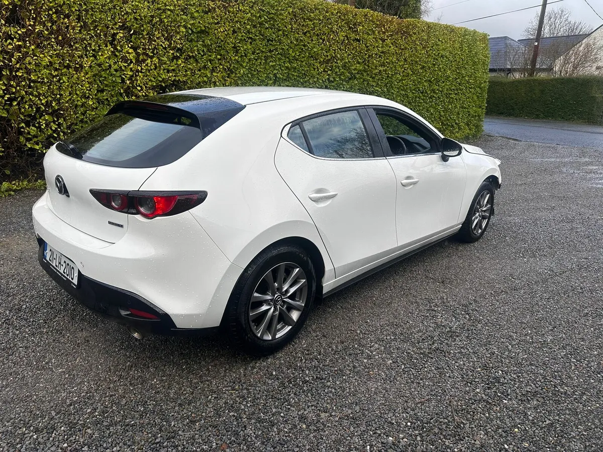 Mazda 3 - Image 3