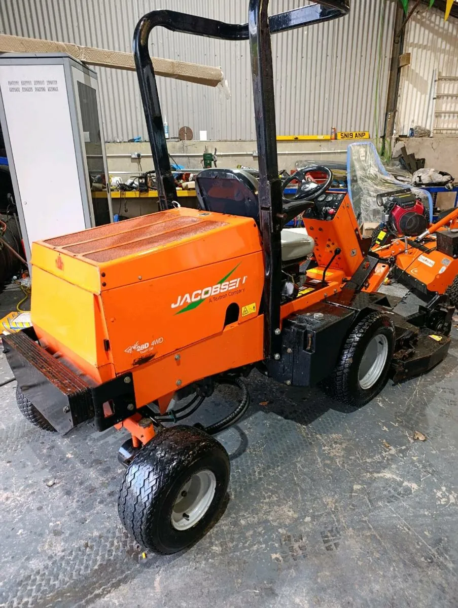 Jacobsen 28D Lawn Mower 60" Cut - Image 1