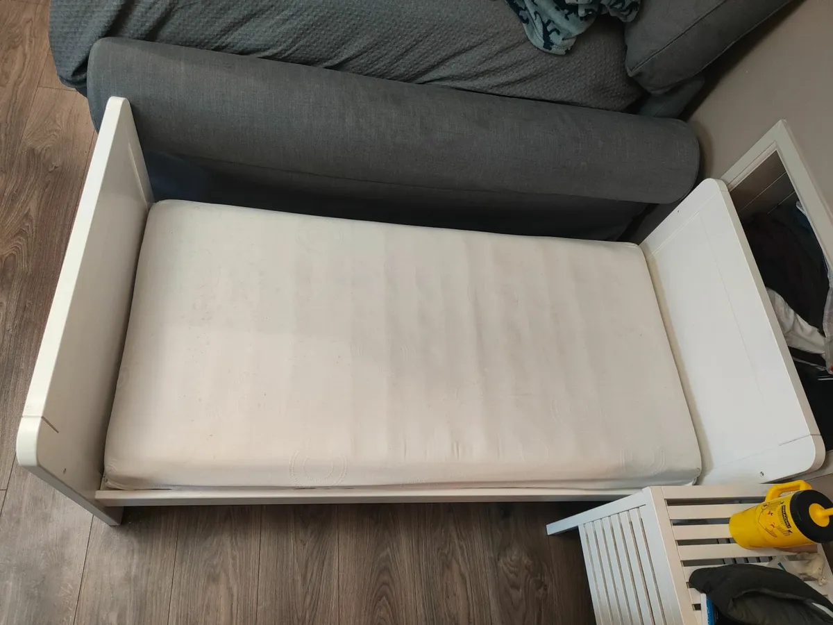 White Kids Toddler Bed & Mattres - Image 4