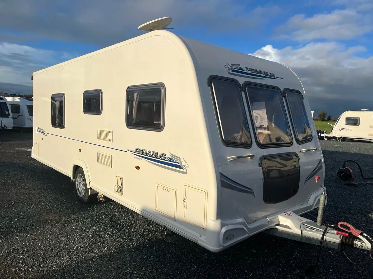 BAILEY pegasus island bed - Image 2