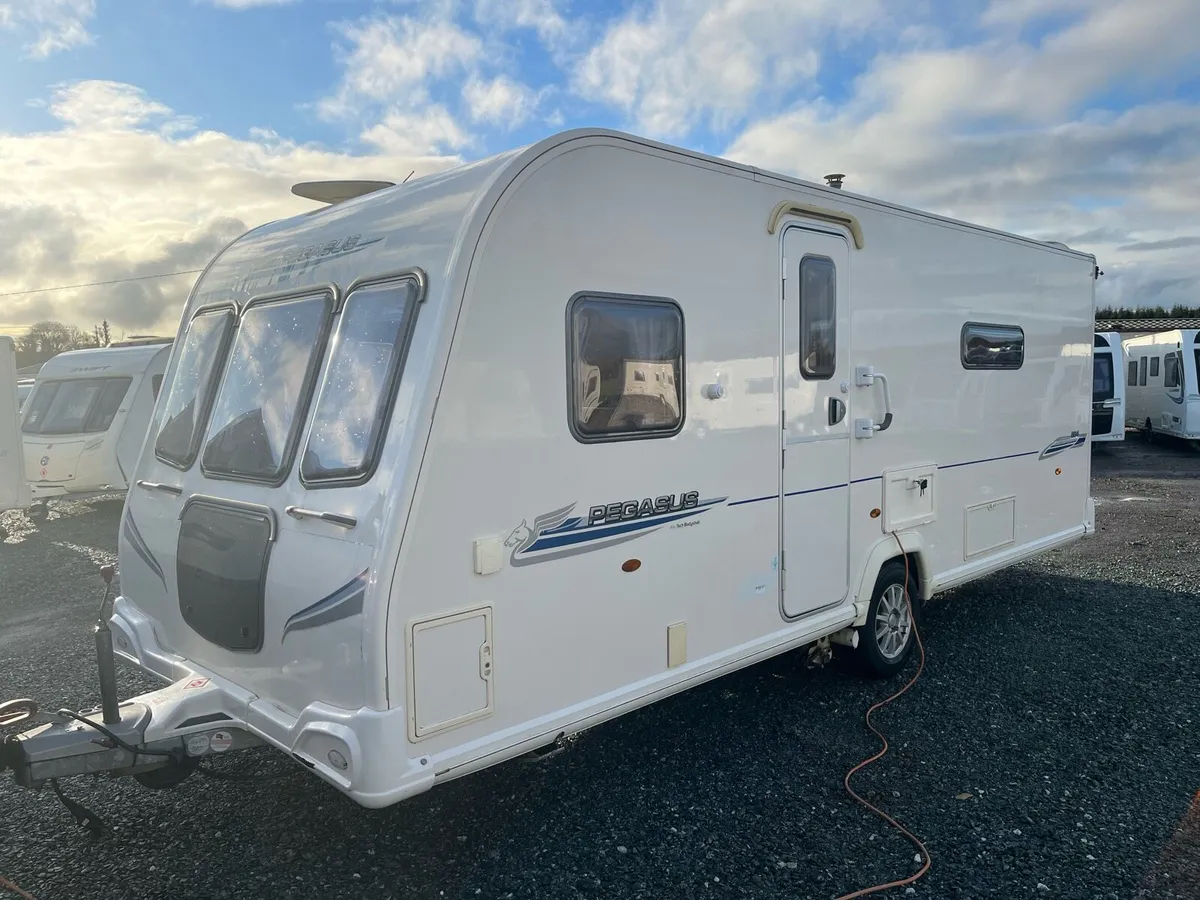 BAILEY pegasus island bed - Image 1