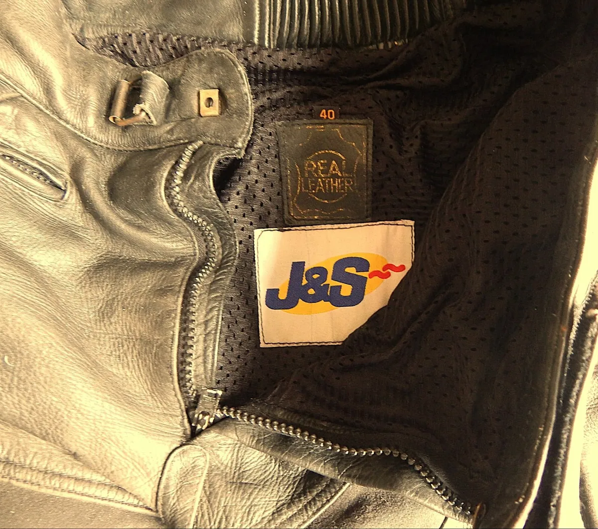 Gents J&S Black Leather Motorcycle Trousers - Image 4