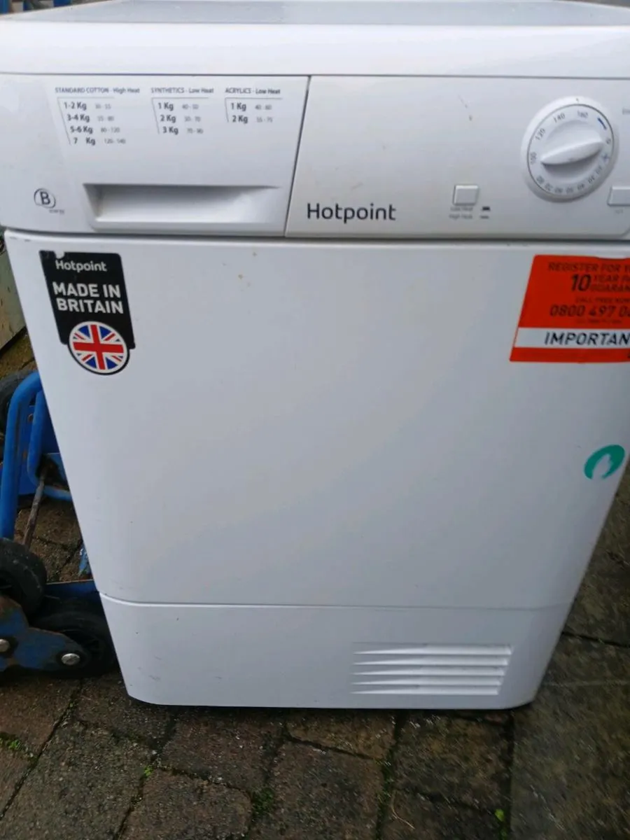 Hotpoint  condensed dryer  as new - Image 1