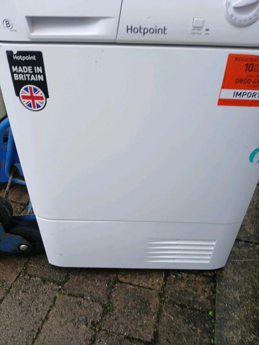 Hotpoint  condensed dryer  as new - Image 2