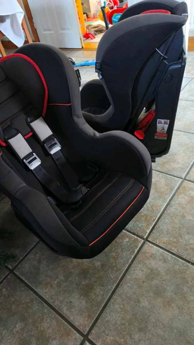 Car Seat - Image 4