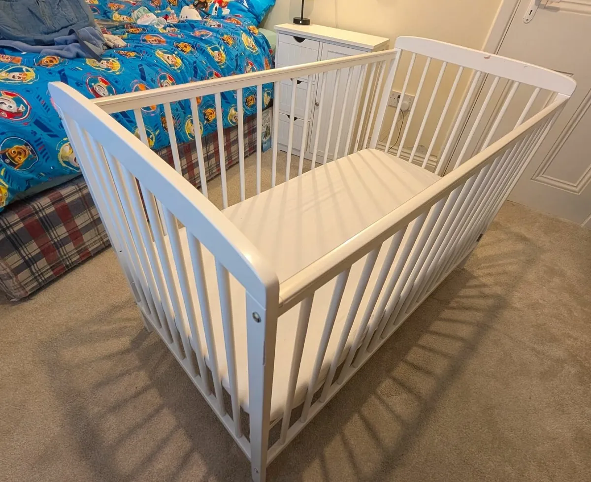 White Wooden Baby Cot