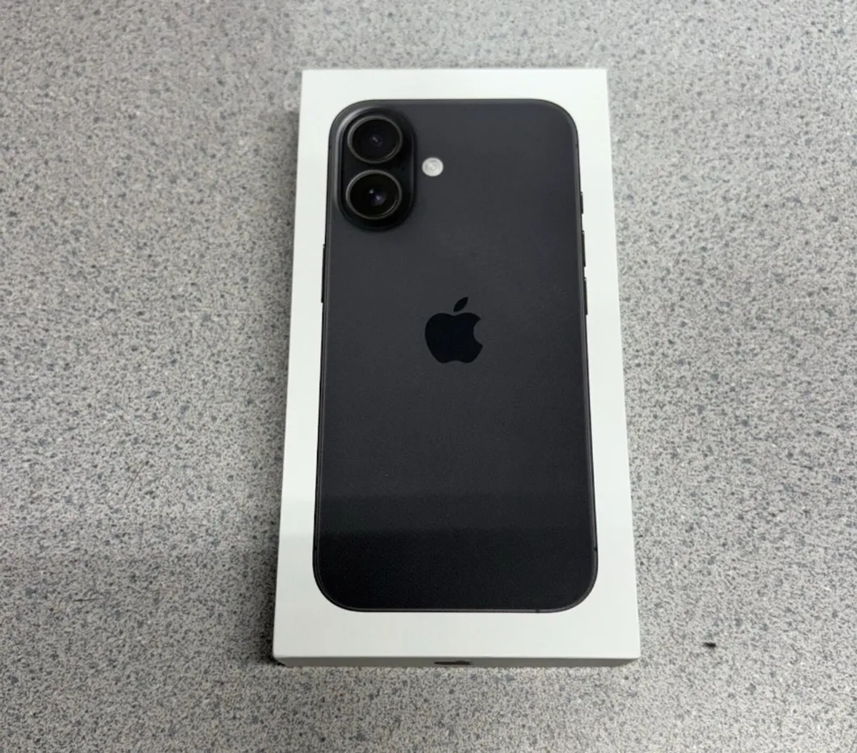 Sealed iPhone 16 128GB