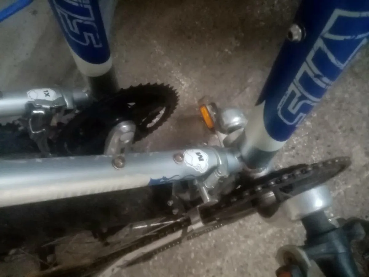 2 Mountain Bikes - Image 4