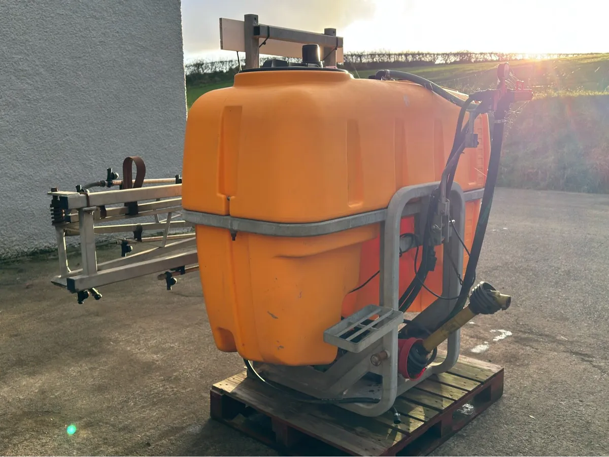 Yess 800L Sprayer - Image 2