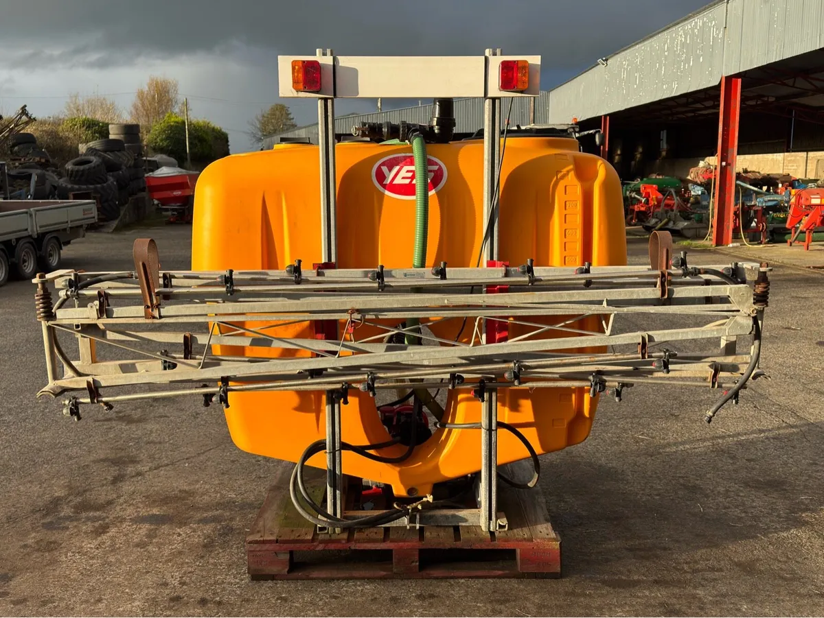 Yess 800L Sprayer - Image 4