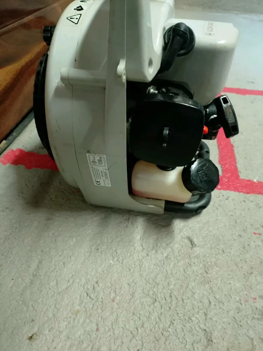 Leaf blower - Image 2