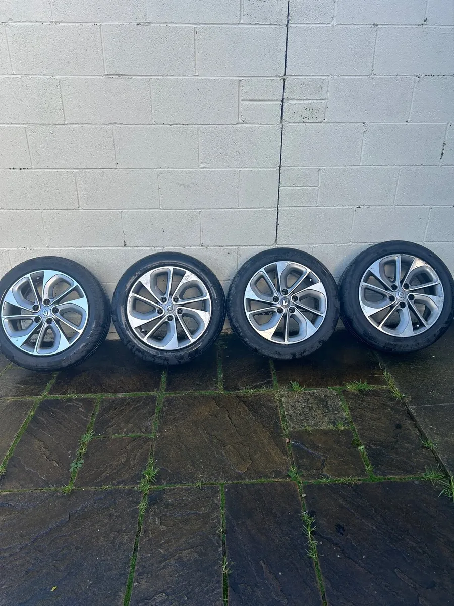 Renault  Alloys - Image 1