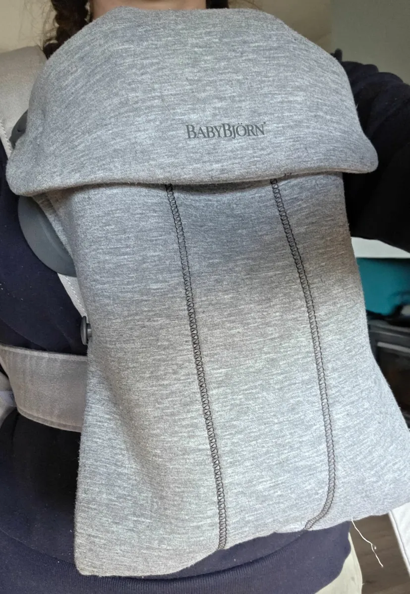 Baby carrier - Image 1