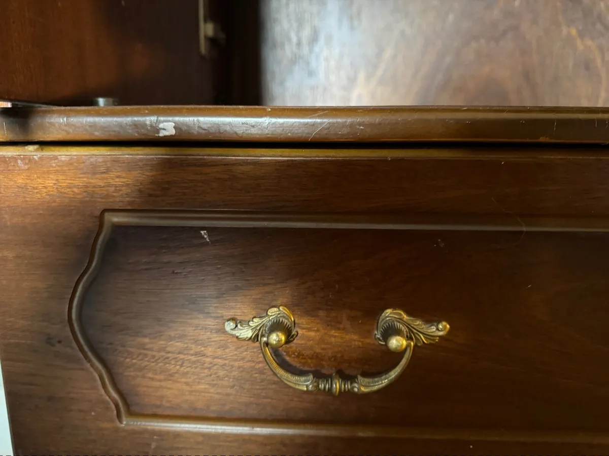 Vintage chest of drawers - Image 2