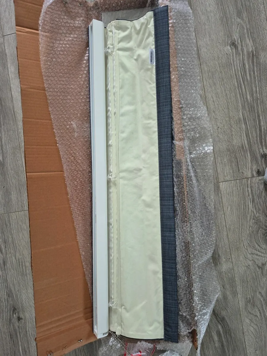 Navy Roman Blind - Image 4