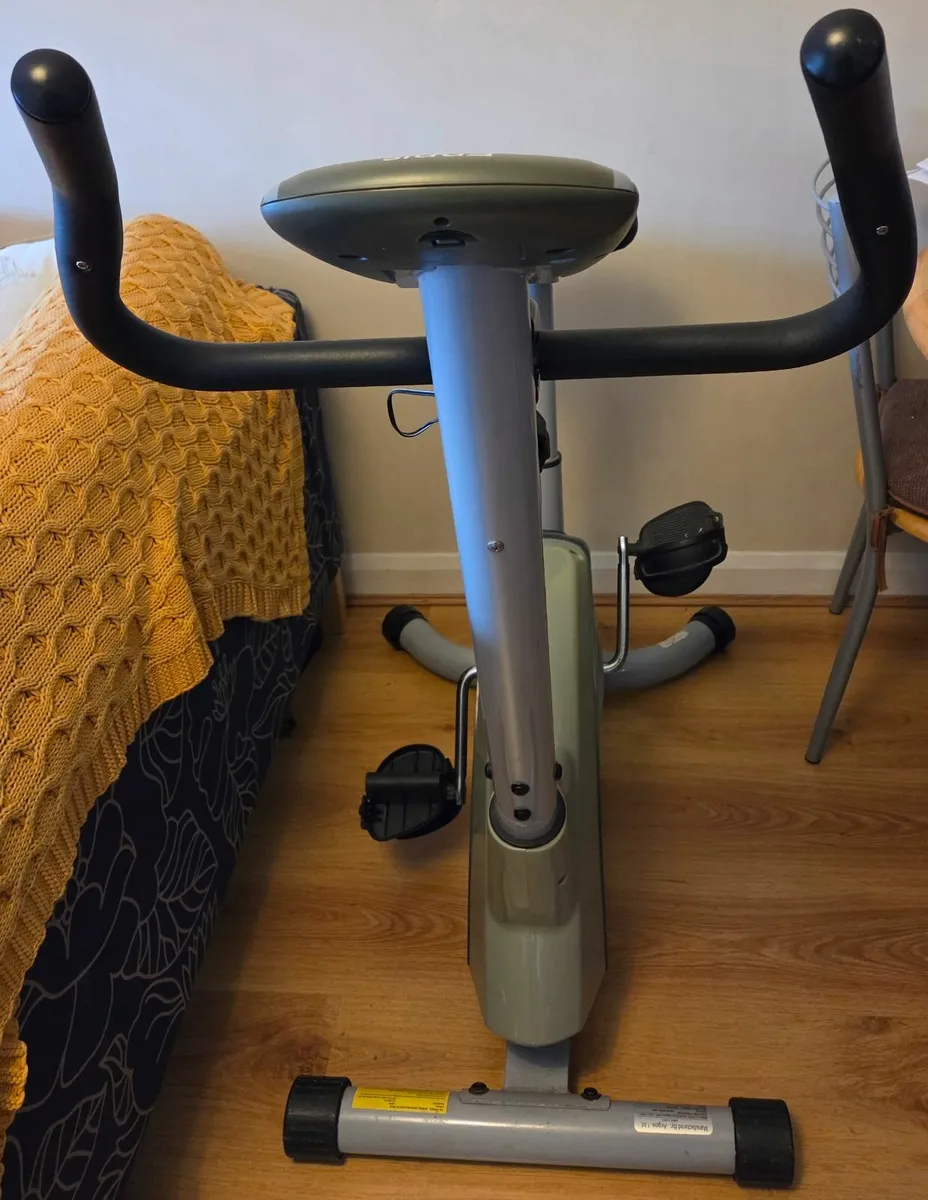 Exercise bike - Image 2