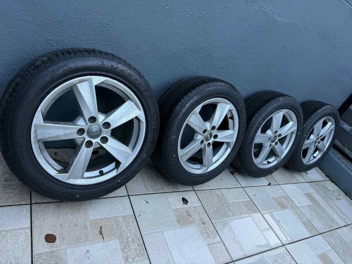 17inch alloys with brand new tyres - Image 1
